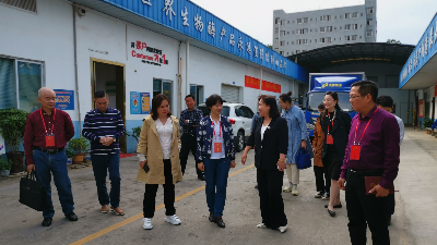 区人大常委会考察天生赢家凯发酶制剂公司科技成果转化